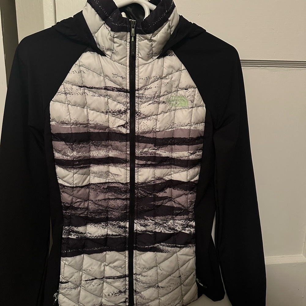 The North Face Women's Thermoball Hooded Jacket